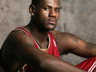 零氪玩家必看！最强NBA球探卡免费获取全攻略