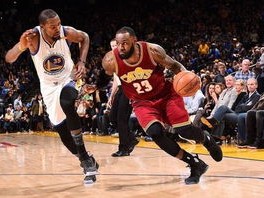 2015年NBA季后赛战绩，勇士崛起与骑士悲壮的巅峰对决