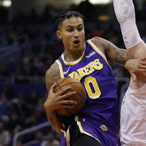 NBA湖人VS太阳经典对决，那一年，紫金军团与凤凰城的恩怨交织