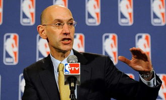 这是一个很有话题性的选题。在NBA的老板圈子里,有钱和舍得花钱是两码事。快船老板史蒂夫·鲍尔默和湖人老板珍妮·巴斯,代表了两种截然不同的财富模式 这是一个很有话题性的选题。在NBA的老板圈子里,有钱和舍得花钱是两码事。快船老板史蒂夫·鲍尔默和湖人老板珍妮·巴斯,代表了两种截然不同的财富模式