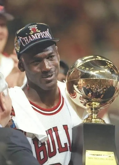 乔丹在NCAA拿过几次冠军?详解篮球之神的大学辉煌生涯 乔丹在NCAA拿过几次冠军?详解篮球之神的大学辉煌生涯